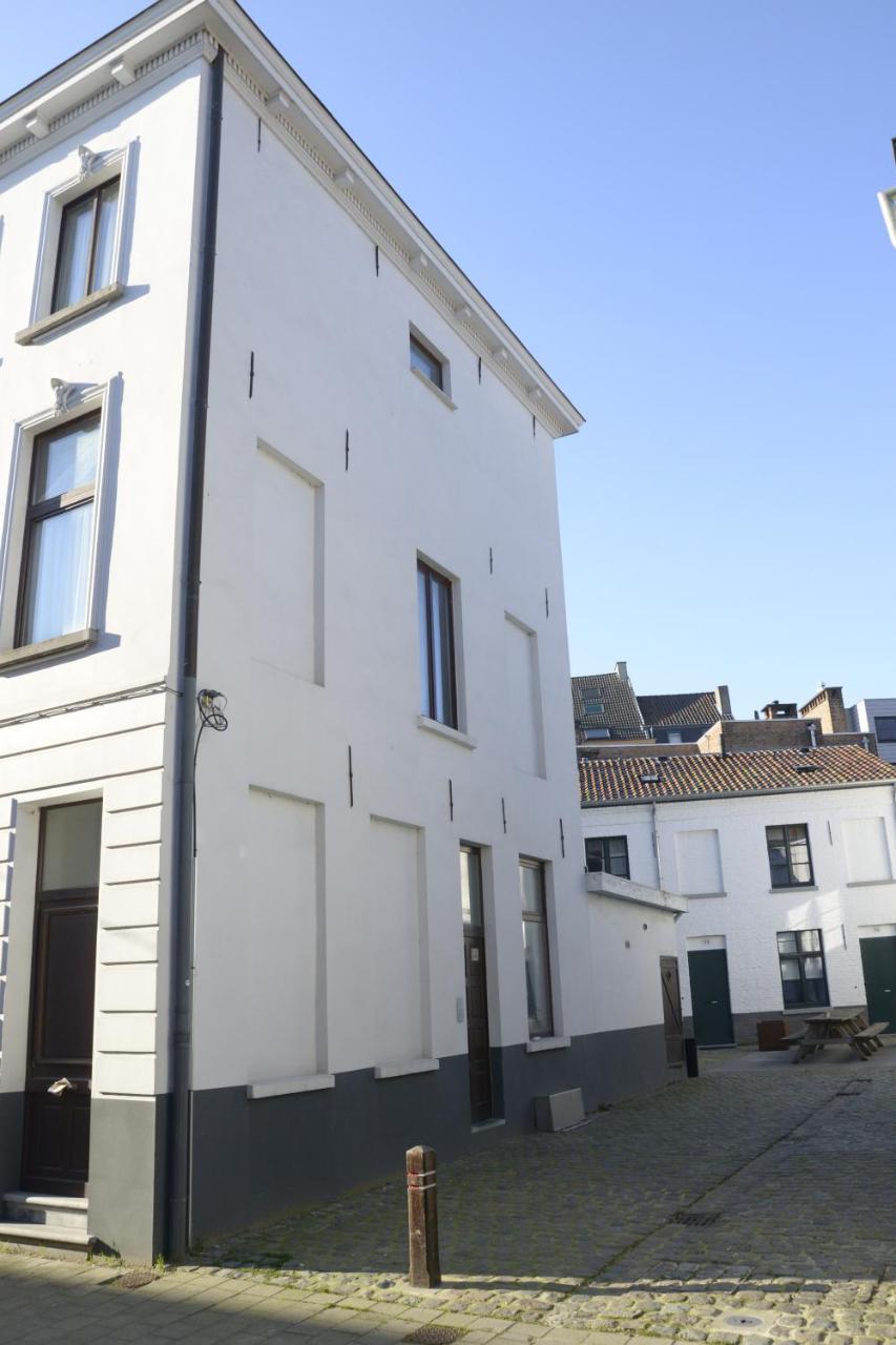 Artist'S Loft & Garden Bed and Breakfast Γάνδη Εξωτερικό φωτογραφία